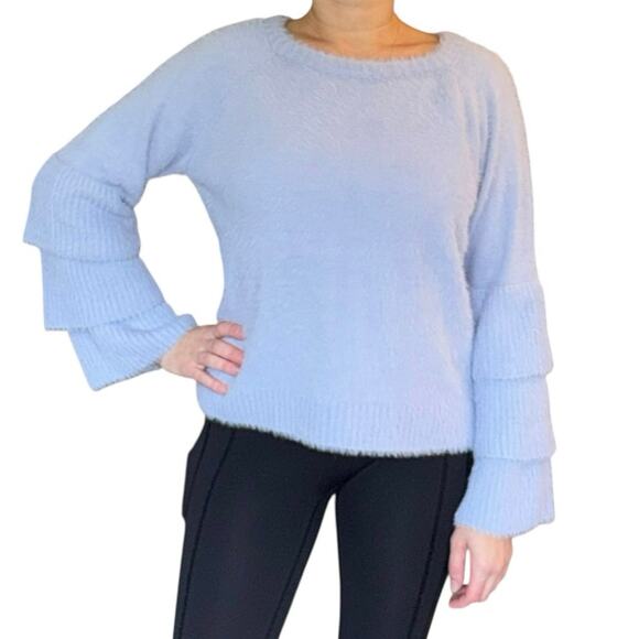 She + Sky Crew Neck Fuzzy Sweater Top Long Sleeve Light Blue Size Medium - Picture 1 of 7